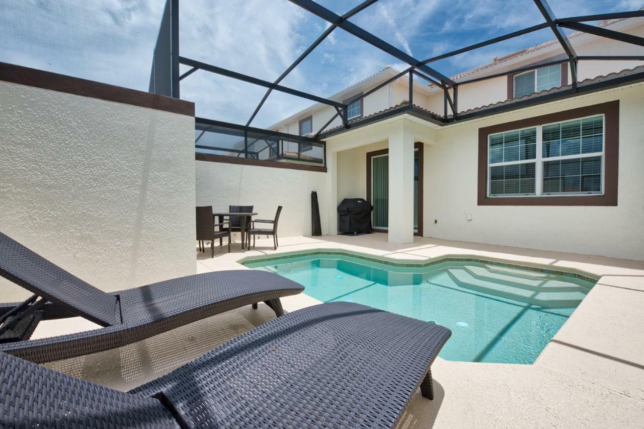 Modern Home With Private Pool Davenport Exteriör bild